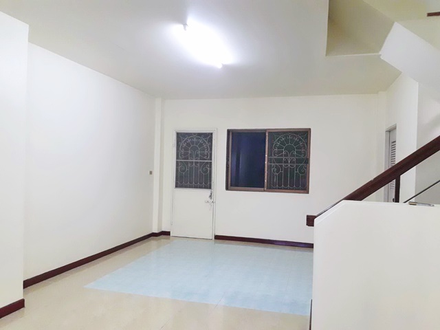 ประกาศฟรี! ซื้อ-ขาย-เช่า คอนโด บ้าน ทาวน์โฮม ที่ดิน และพื้นที่เชิงพาณิชย์ทั่วประเทศไทย ทุกทำเล ทุกงบประมาณ ไม่มีค่าใช้จ่าย ลงง่าย ขายไว เข้าถึงผู้ซื้อโดยตรง 4 180699pic3.jpg