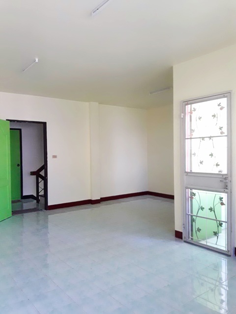 ประกาศฟรี! ซื้อ-ขาย-เช่า คอนโด บ้าน ทาวน์โฮม ที่ดิน และพื้นที่เชิงพาณิชย์ทั่วประเทศไทย ทุกทำเล ทุกงบประมาณ ไม่มีค่าใช้จ่าย ลงง่าย ขายไว เข้าถึงผู้ซื้อโดยตรง 5 180698pic4.jpg