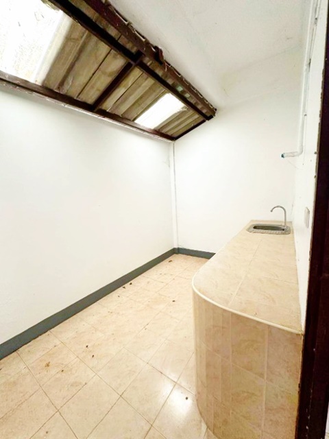 ประกาศฟรี! ซื้อ-ขาย-เช่า คอนโด บ้าน ทาวน์โฮม ที่ดิน และพื้นที่เชิงพาณิชย์ทั่วประเทศไทย ทุกทำเล ทุกงบประมาณ ไม่มีค่าใช้จ่าย ลงง่าย ขายไว เข้าถึงผู้ซื้อโดยตรง 4 180694pic3.jpg