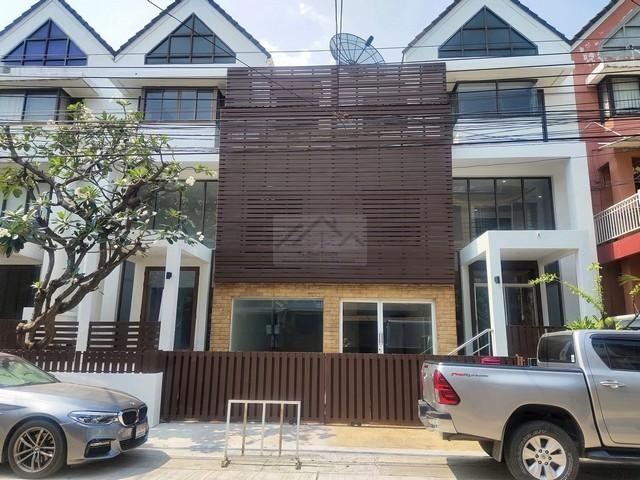 ประกาศฟรี! ซื้อ-ขาย-เช่า คอนโด บ้าน ทาวน์โฮม ที่ดิน และพื้นที่เชิงพาณิชย์ทั่วประเทศไทย ทุกทำเล ทุกงบประมาณ ไม่มีค่าใช้จ่าย ลงง่าย ขายไว เข้าถึงผู้ซื้อโดยตรง 3 481353pic2.jpg