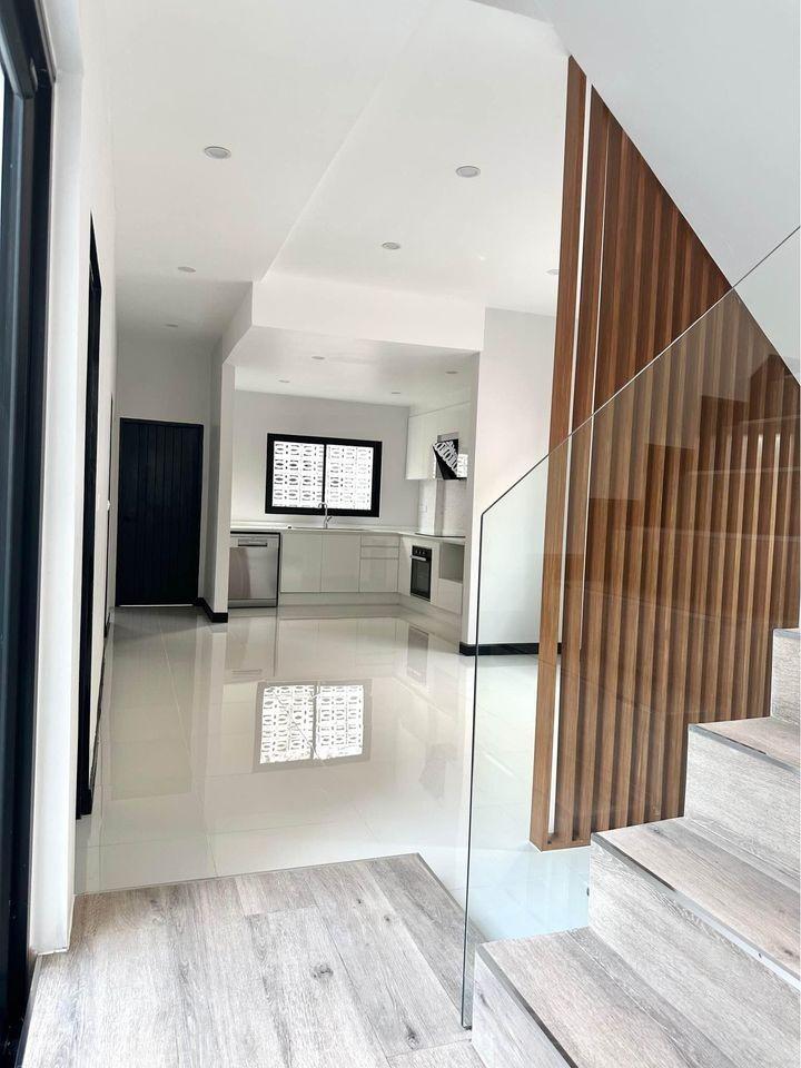 ประกาศฟรี! ซื้อ-ขาย-เช่า คอนโด บ้าน ทาวน์โฮม ที่ดิน และพื้นที่เชิงพาณิชย์ทั่วประเทศไทย ทุกทำเล ทุกงบประมาณ ไม่มีค่าใช้จ่าย ลงง่าย ขายไว เข้าถึงผู้ซื้อโดยตรง 3 474478pic2.jpg