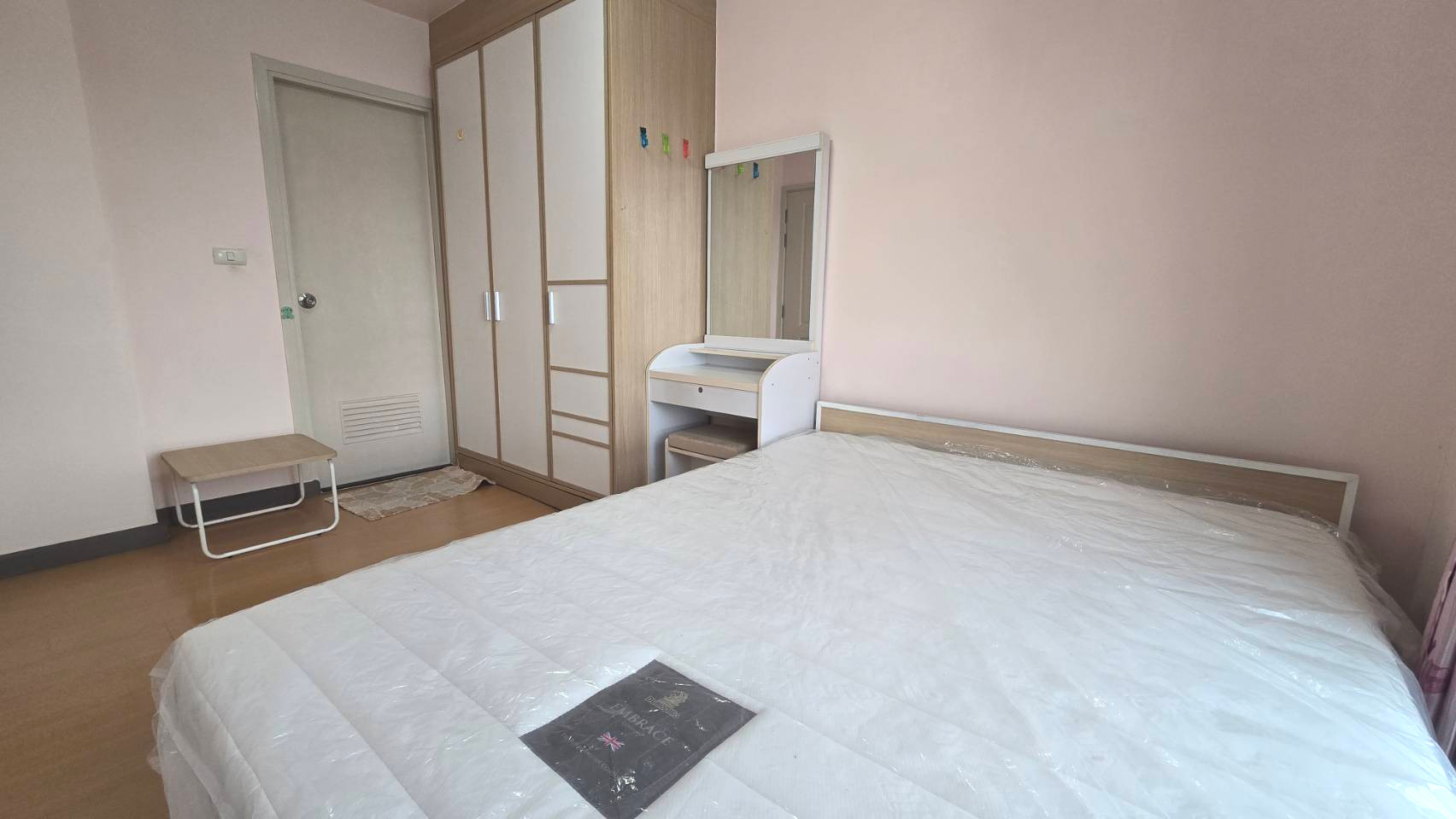 ประกาศฟรี! ซื้อ-ขาย-เช่า คอนโด บ้าน ทาวน์โฮม ที่ดิน และพื้นที่เชิงพาณิชย์ทั่วประเทศไทย ทุกทำเล ทุกงบประมาณ ไม่มีค่าใช้จ่าย ลงง่าย ขายไว เข้าถึงผู้ซื้อโดยตรง 4 481371pic3.jpg