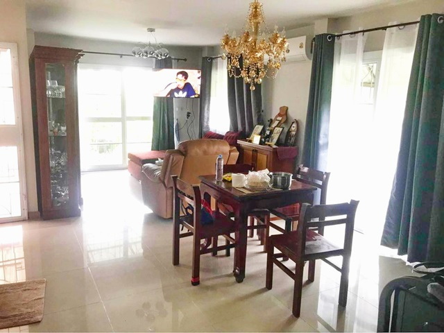 ประกาศฟรี! ซื้อ-ขาย-เช่า คอนโด บ้าน ทาวน์โฮม ที่ดิน และพื้นที่เชิงพาณิชย์ทั่วประเทศไทย ทุกทำเล ทุกงบประมาณ ไม่มีค่าใช้จ่าย ลงง่าย ขายไว เข้าถึงผู้ซื้อโดยตรง 5 180906pic4.jpg