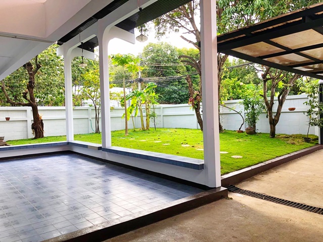 ประกาศฟรี! ซื้อ-ขาย-เช่า คอนโด บ้าน ทาวน์โฮม ที่ดิน และพื้นที่เชิงพาณิชย์ทั่วประเทศไทย ทุกทำเล ทุกงบประมาณ ไม่มีค่าใช้จ่าย ลงง่าย ขายไว เข้าถึงผู้ซื้อโดยตรง 2 180904pic1.jpg