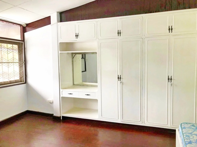 ประกาศฟรี! ซื้อ-ขาย-เช่า คอนโด บ้าน ทาวน์โฮม ที่ดิน และพื้นที่เชิงพาณิชย์ทั่วประเทศไทย ทุกทำเล ทุกงบประมาณ ไม่มีค่าใช้จ่าย ลงง่าย ขายไว เข้าถึงผู้ซื้อโดยตรง 5 180904pic4.jpg