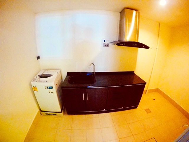 ประกาศฟรี! ซื้อ-ขาย-เช่า คอนโด บ้าน ทาวน์โฮม ที่ดิน และพื้นที่เชิงพาณิชย์ทั่วประเทศไทย ทุกทำเล ทุกงบประมาณ ไม่มีค่าใช้จ่าย ลงง่าย ขายไว เข้าถึงผู้ซื้อโดยตรง 4 180988pic3.jpg