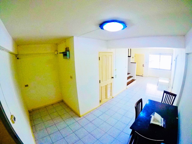 ประกาศฟรี! ซื้อ-ขาย-เช่า คอนโด บ้าน ทาวน์โฮม ที่ดิน และพื้นที่เชิงพาณิชย์ทั่วประเทศไทย ทุกทำเล ทุกงบประมาณ ไม่มีค่าใช้จ่าย ลงง่าย ขายไว เข้าถึงผู้ซื้อโดยตรง 5 180988pic4.jpg