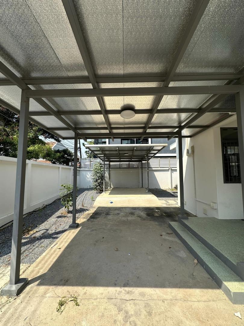 ประกาศฟรี! ซื้อ-ขาย-เช่า คอนโด บ้าน ทาวน์โฮม ที่ดิน และพื้นที่เชิงพาณิชย์ทั่วประเทศไทย ทุกทำเล ทุกงบประมาณ ไม่มีค่าใช้จ่าย ลงง่าย ขายไว เข้าถึงผู้ซื้อโดยตรง 5 481549pic4.jpg