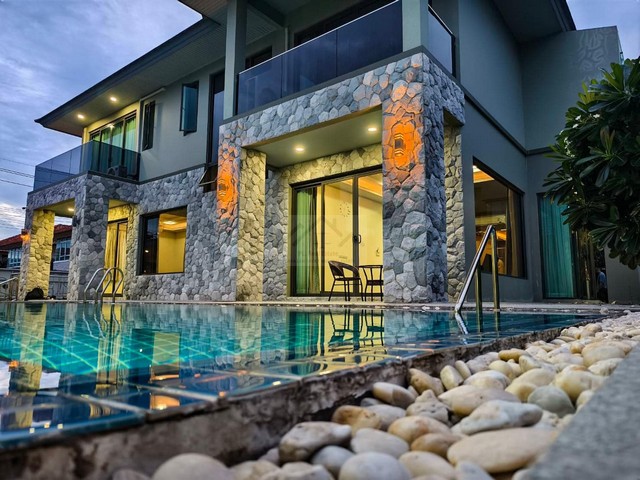 ประกาศฟรี! ซื้อ-ขาย-เช่า คอนโด บ้าน ทาวน์โฮม ที่ดิน และพื้นที่เชิงพาณิชย์ทั่วประเทศไทย ทุกทำเล ทุกงบประมาณ ไม่มีค่าใช้จ่าย ลงง่าย ขายไว เข้าถึงผู้ซื้อโดยตรง 3 481631pic2.jpg