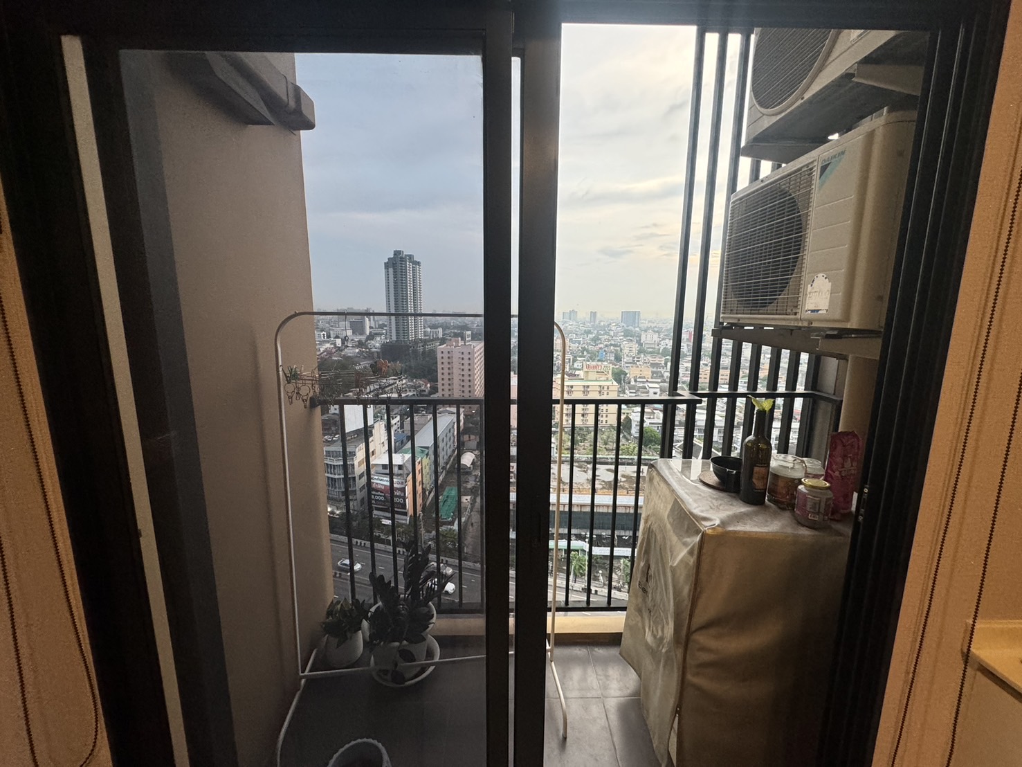 ประกาศฟรี! ซื้อ-ขาย-เช่า คอนโด บ้าน ทาวน์โฮม ที่ดิน และพื้นที่เชิงพาณิชย์ทั่วประเทศไทย ทุกทำเล ทุกงบประมาณ ไม่มีค่าใช้จ่าย ลงง่าย ขายไว เข้าถึงผู้ซื้อโดยตรง 2 S__22175873_0.jpg