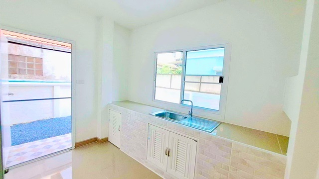 ประกาศฟรี! ซื้อ-ขาย-เช่า คอนโด บ้าน ทาวน์โฮม ที่ดิน และพื้นที่เชิงพาณิชย์ทั่วประเทศไทย ทุกทำเล ทุกงบประมาณ ไม่มีค่าใช้จ่าย ลงง่าย ขายไว เข้าถึงผู้ซื้อโดยตรง 4 181325pic3.jpg