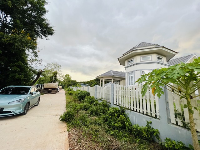 ประกาศฟรี! ซื้อ-ขาย-เช่า คอนโด บ้าน ทาวน์โฮม ที่ดิน และพื้นที่เชิงพาณิชย์ทั่วประเทศไทย ทุกทำเล ทุกงบประมาณ ไม่มีค่าใช้จ่าย ลงง่าย ขายไว เข้าถึงผู้ซื้อโดยตรง 5 481756pic4.jpg