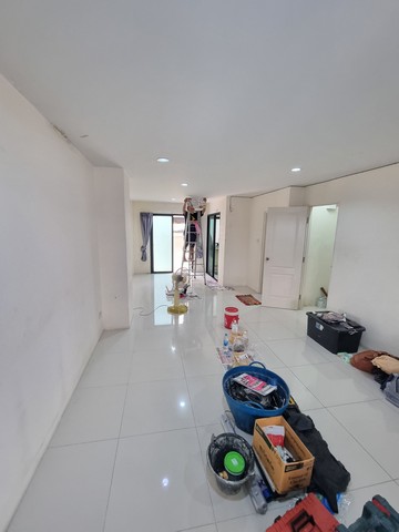 ประกาศฟรี! ซื้อ-ขาย-เช่า คอนโด บ้าน ทาวน์โฮม ที่ดิน และพื้นที่เชิงพาณิชย์ทั่วประเทศไทย ทุกทำเล ทุกงบประมาณ ไม่มีค่าใช้จ่าย ลงง่าย ขายไว เข้าถึงผู้ซื้อโดยตรง 3 273074pic2.jpg