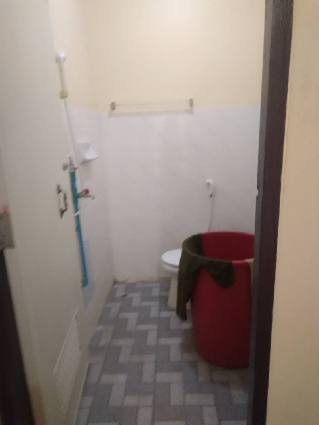 ประกาศฟรี! ซื้อ-ขาย-เช่า คอนโด บ้าน ทาวน์โฮม ที่ดิน และพื้นที่เชิงพาณิชย์ทั่วประเทศไทย ทุกทำเล ทุกงบประมาณ ไม่มีค่าใช้จ่าย ลงง่าย ขายไว เข้าถึงผู้ซื้อโดยตรง 12 ห้องน้ำชั้นบน4.jpg