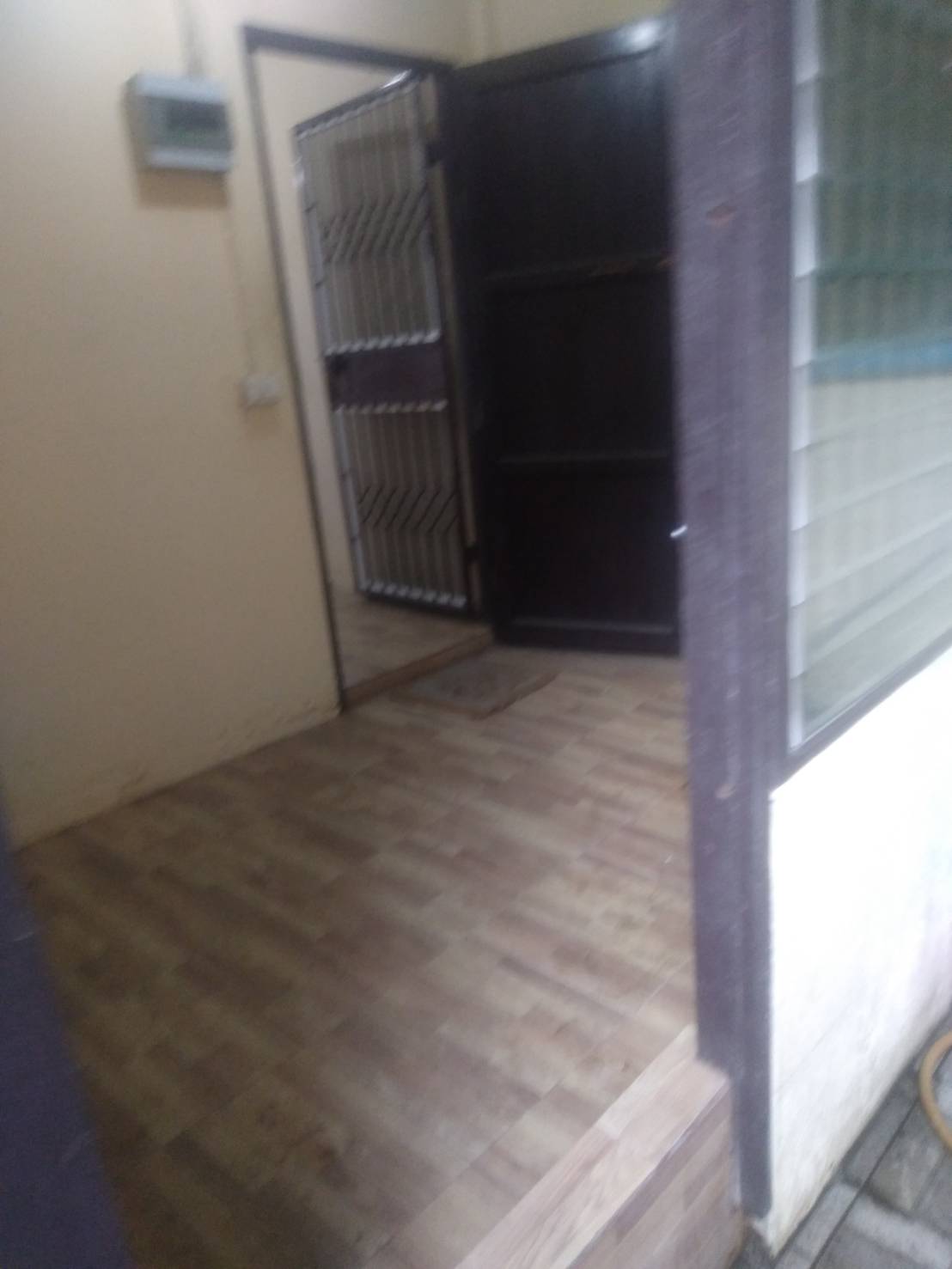 ประกาศฟรี! ซื้อ-ขาย-เช่า คอนโด บ้าน ทาวน์โฮม ที่ดิน และพื้นที่เชิงพาณิชย์ทั่วประเทศไทย ทุกทำเล ทุกงบประมาณ ไม่มีค่าใช้จ่าย ลงง่าย ขายไว เข้าถึงผู้ซื้อโดยตรง 6 ห้องหลังบ้านชั้นล่าง2.jpg