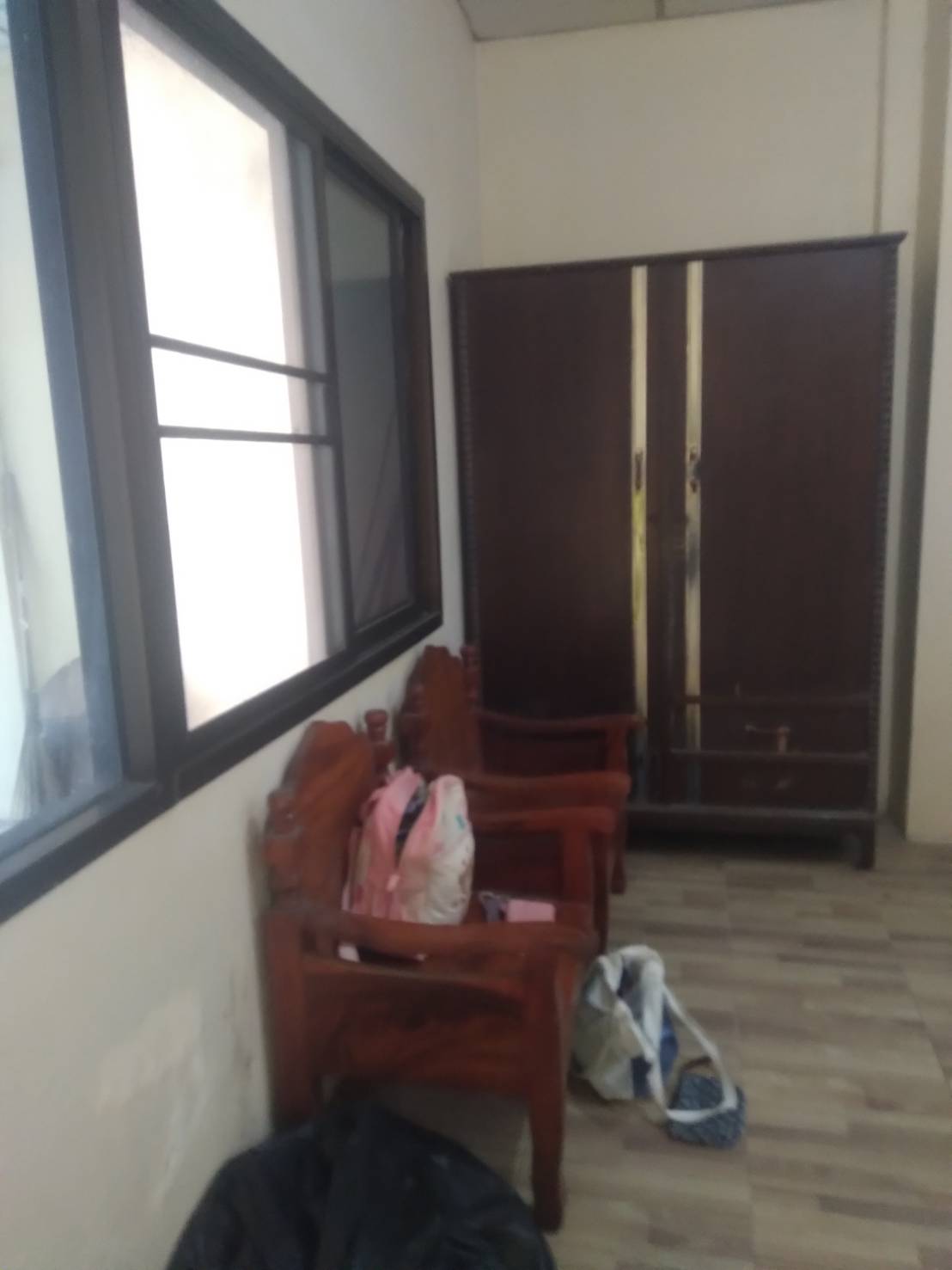 ประกาศฟรี! ซื้อ-ขาย-เช่า คอนโด บ้าน ทาวน์โฮม ที่ดิน และพื้นที่เชิงพาณิชย์ทั่วประเทศไทย ทุกทำเล ทุกงบประมาณ ไม่มีค่าใช้จ่าย ลงง่าย ขายไว เข้าถึงผู้ซื้อโดยตรง 5 ห้องใหญ่ชั้นล่าง4.jpg