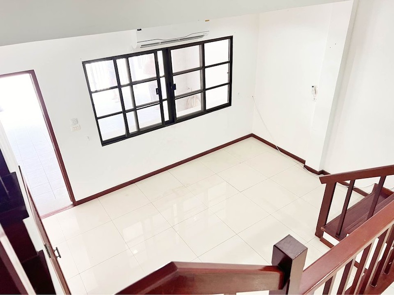 ประกาศฟรี! ซื้อ-ขาย-เช่า คอนโด บ้าน ทาวน์โฮม ที่ดิน และพื้นที่เชิงพาณิชย์ทั่วประเทศไทย ทุกทำเล ทุกงบประมาณ ไม่มีค่าใช้จ่าย ลงง่าย ขายไว เข้าถึงผู้ซื้อโดยตรง 5 481929pic4.jpg