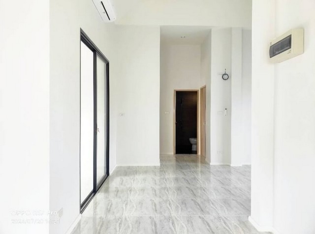 ประกาศฟรี! ซื้อ-ขาย-เช่า คอนโด บ้าน ทาวน์โฮม ที่ดิน และพื้นที่เชิงพาณิชย์ทั่วประเทศไทย ทุกทำเล ทุกงบประมาณ ไม่มีค่าใช้จ่าย ลงง่าย ขายไว เข้าถึงผู้ซื้อโดยตรง 4 181850pic3.jpg