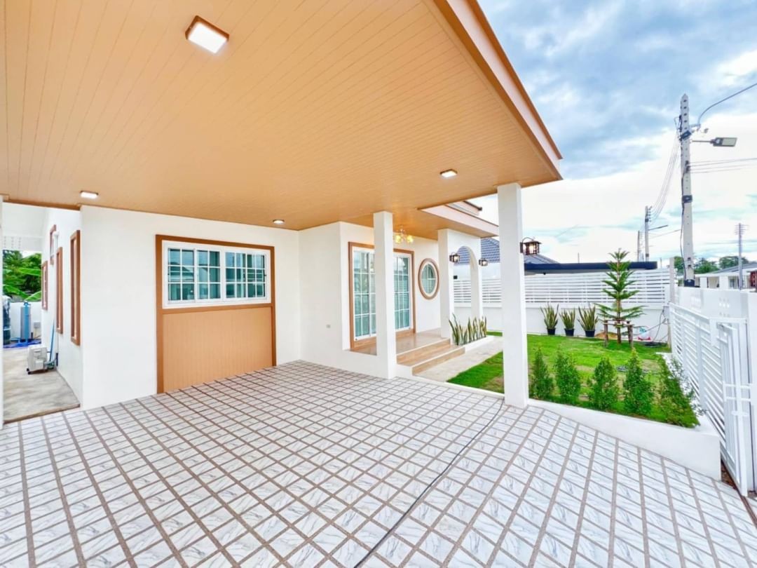 ประกาศฟรี! ซื้อ-ขาย-เช่า คอนโด บ้าน ทาวน์โฮม ที่ดิน และพื้นที่เชิงพาณิชย์ทั่วประเทศไทย ทุกทำเล ทุกงบประมาณ ไม่มีค่าใช้จ่าย ลงง่าย ขายไว เข้าถึงผู้ซื้อโดยตรง 3 181873pic2.jpg