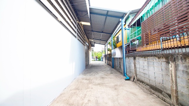 ประกาศฟรี! ซื้อ-ขาย-เช่า คอนโด บ้าน ทาวน์โฮม ที่ดิน และพื้นที่เชิงพาณิชย์ทั่วประเทศไทย ทุกทำเล ทุกงบประมาณ ไม่มีค่าใช้จ่าย ลงง่าย ขายไว เข้าถึงผู้ซื้อโดยตรง 4 181937pic3.jpg