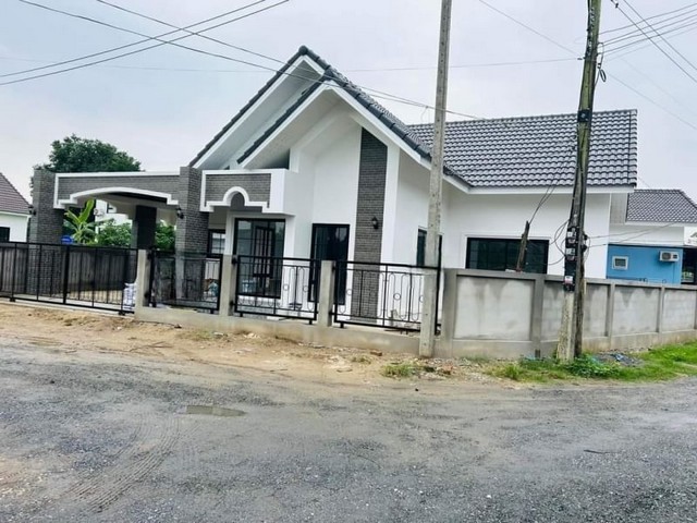 ประกาศฟรี! ซื้อ-ขาย-เช่า คอนโด บ้าน ทาวน์โฮม ที่ดิน และพื้นที่เชิงพาณิชย์ทั่วประเทศไทย ทุกทำเล ทุกงบประมาณ ไม่มีค่าใช้จ่าย ลงง่าย ขายไว เข้าถึงผู้ซื้อโดยตรง 3 181941pic2.jpg