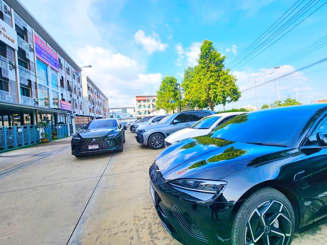 ประกาศฟรี! ซื้อ-ขาย-เช่า คอนโด บ้าน ทาวน์โฮม ที่ดิน และพื้นที่เชิงพาณิชย์ทั่วประเทศไทย ทุกทำเล ทุกงบประมาณ ไม่มีค่าใช้จ่าย ลงง่าย ขายไว เข้าถึงผู้ซื้อโดยตรง 3 181896pic3.jpg