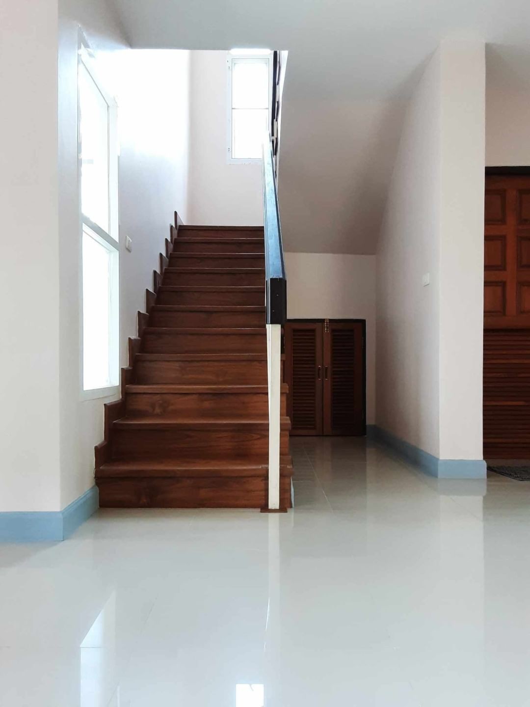 ประกาศฟรี! ซื้อ-ขาย-เช่า คอนโด บ้าน ทาวน์โฮม ที่ดิน และพื้นที่เชิงพาณิชย์ทั่วประเทศไทย ทุกทำเล ทุกงบประมาณ ไม่มีค่าใช้จ่าย ลงง่าย ขายไว เข้าถึงผู้ซื้อโดยตรง 4 182096pic3.jpg