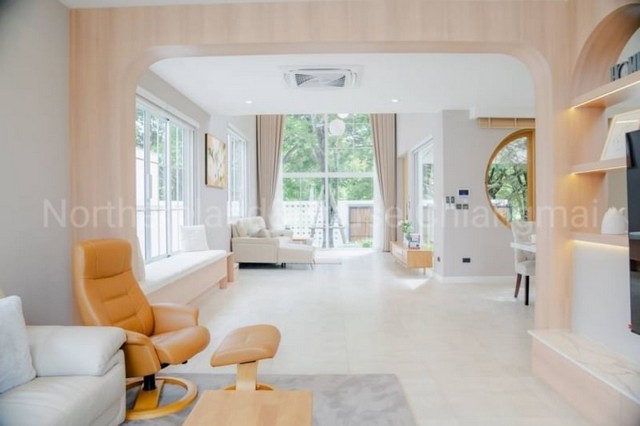 ประกาศฟรี! ซื้อ-ขาย-เช่า คอนโด บ้าน ทาวน์โฮม ที่ดิน และพื้นที่เชิงพาณิชย์ทั่วประเทศไทย ทุกทำเล ทุกงบประมาณ ไม่มีค่าใช้จ่าย ลงง่าย ขายไว เข้าถึงผู้ซื้อโดยตรง 4 182180pic3.jpg