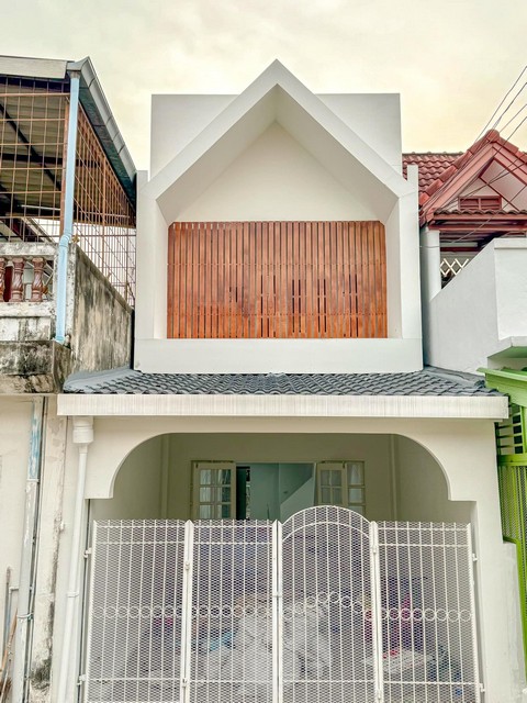 ประกาศฟรี! ซื้อ-ขาย-เช่า คอนโด บ้าน ทาวน์โฮม ที่ดิน และพื้นที่เชิงพาณิชย์ทั่วประเทศไทย ทุกทำเล ทุกงบประมาณ ไม่มีค่าใช้จ่าย ลงง่าย ขายไว เข้าถึงผู้ซื้อโดยตรง 3 482112pic2.jpg