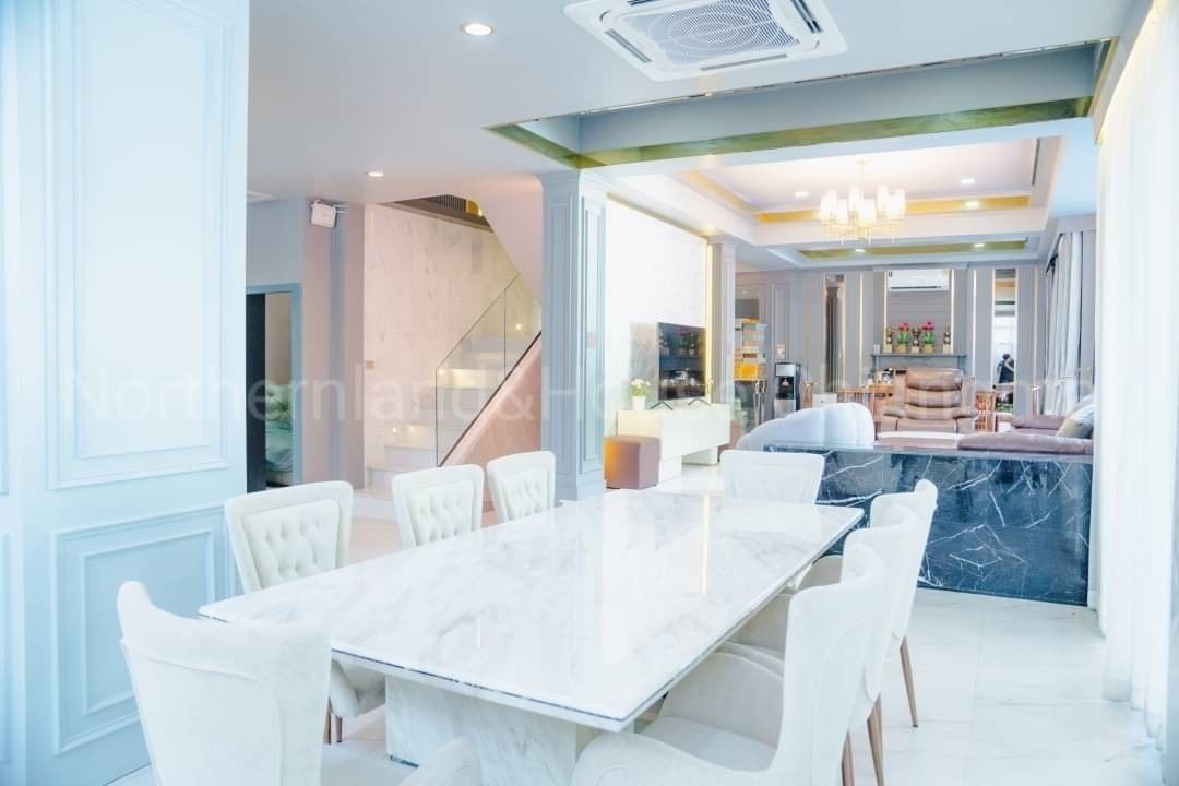 ประกาศฟรี! ซื้อ-ขาย-เช่า คอนโด บ้าน ทาวน์โฮม ที่ดิน และพื้นที่เชิงพาณิชย์ทั่วประเทศไทย ทุกทำเล ทุกงบประมาณ ไม่มีค่าใช้จ่าย ลงง่าย ขายไว เข้าถึงผู้ซื้อโดยตรง 5 182235pic4.jpg