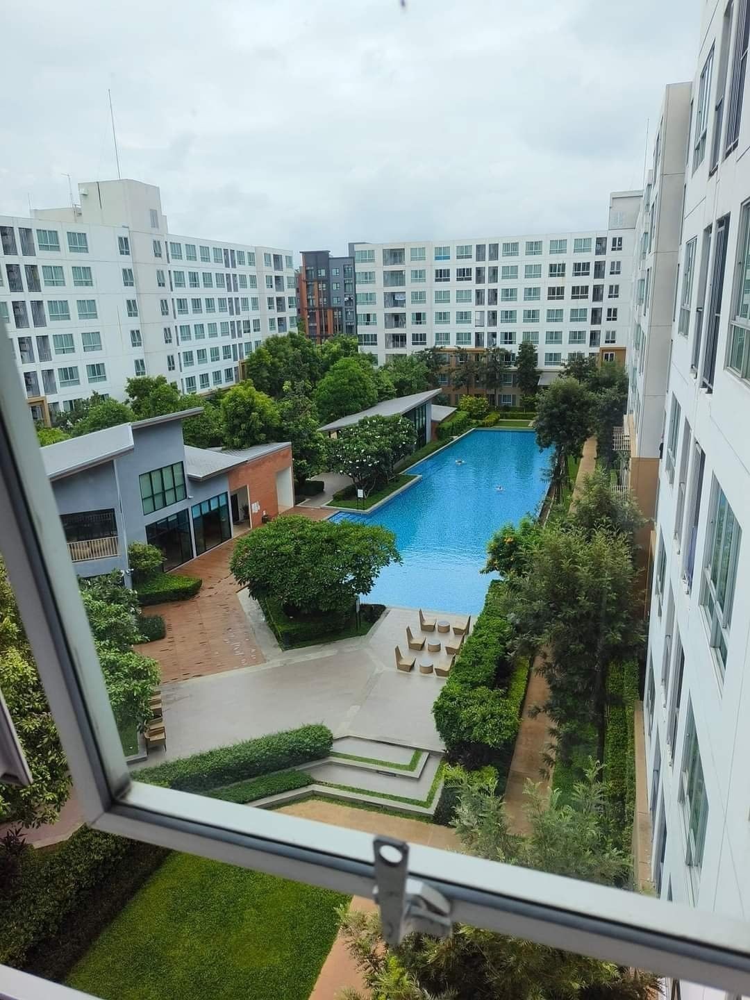 ประกาศฟรี! ซื้อ-ขาย-เช่า คอนโด บ้าน ทาวน์โฮม ที่ดิน และพื้นที่เชิงพาณิชย์ทั่วประเทศไทย ทุกทำเล ทุกงบประมาณ ไม่มีค่าใช้จ่าย ลงง่าย ขายไว เข้าถึงผู้ซื้อโดยตรง 2 182231pic1.jpg