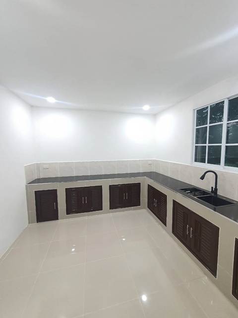 ประกาศฟรี! ซื้อ-ขาย-เช่า คอนโด บ้าน ทาวน์โฮม ที่ดิน และพื้นที่เชิงพาณิชย์ทั่วประเทศไทย ทุกทำเล ทุกงบประมาณ ไม่มีค่าใช้จ่าย ลงง่าย ขายไว เข้าถึงผู้ซื้อโดยตรง 5 182115pic4.jpg