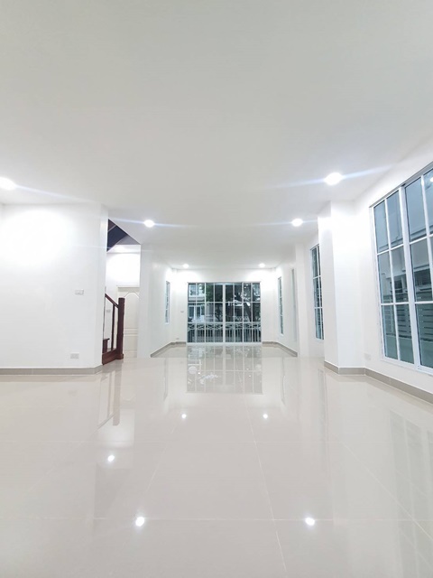 ประกาศฟรี! ซื้อ-ขาย-เช่า คอนโด บ้าน ทาวน์โฮม ที่ดิน และพื้นที่เชิงพาณิชย์ทั่วประเทศไทย ทุกทำเล ทุกงบประมาณ ไม่มีค่าใช้จ่าย ลงง่าย ขายไว เข้าถึงผู้ซื้อโดยตรง 5 182126pic4.jpg