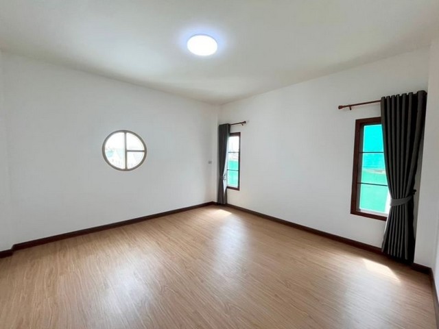 ประกาศฟรี! ซื้อ-ขาย-เช่า คอนโด บ้าน ทาวน์โฮม ที่ดิน และพื้นที่เชิงพาณิชย์ทั่วประเทศไทย ทุกทำเล ทุกงบประมาณ ไม่มีค่าใช้จ่าย ลงง่าย ขายไว เข้าถึงผู้ซื้อโดยตรง 5 182374pic4.jpg