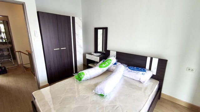 ประกาศฟรี! ซื้อ-ขาย-เช่า คอนโด บ้าน ทาวน์โฮม ที่ดิน และพื้นที่เชิงพาณิชย์ทั่วประเทศไทย ทุกทำเล ทุกงบประมาณ ไม่มีค่าใช้จ่าย ลงง่าย ขายไว เข้าถึงผู้ซื้อโดยตรง 5 182346pic4.jpg