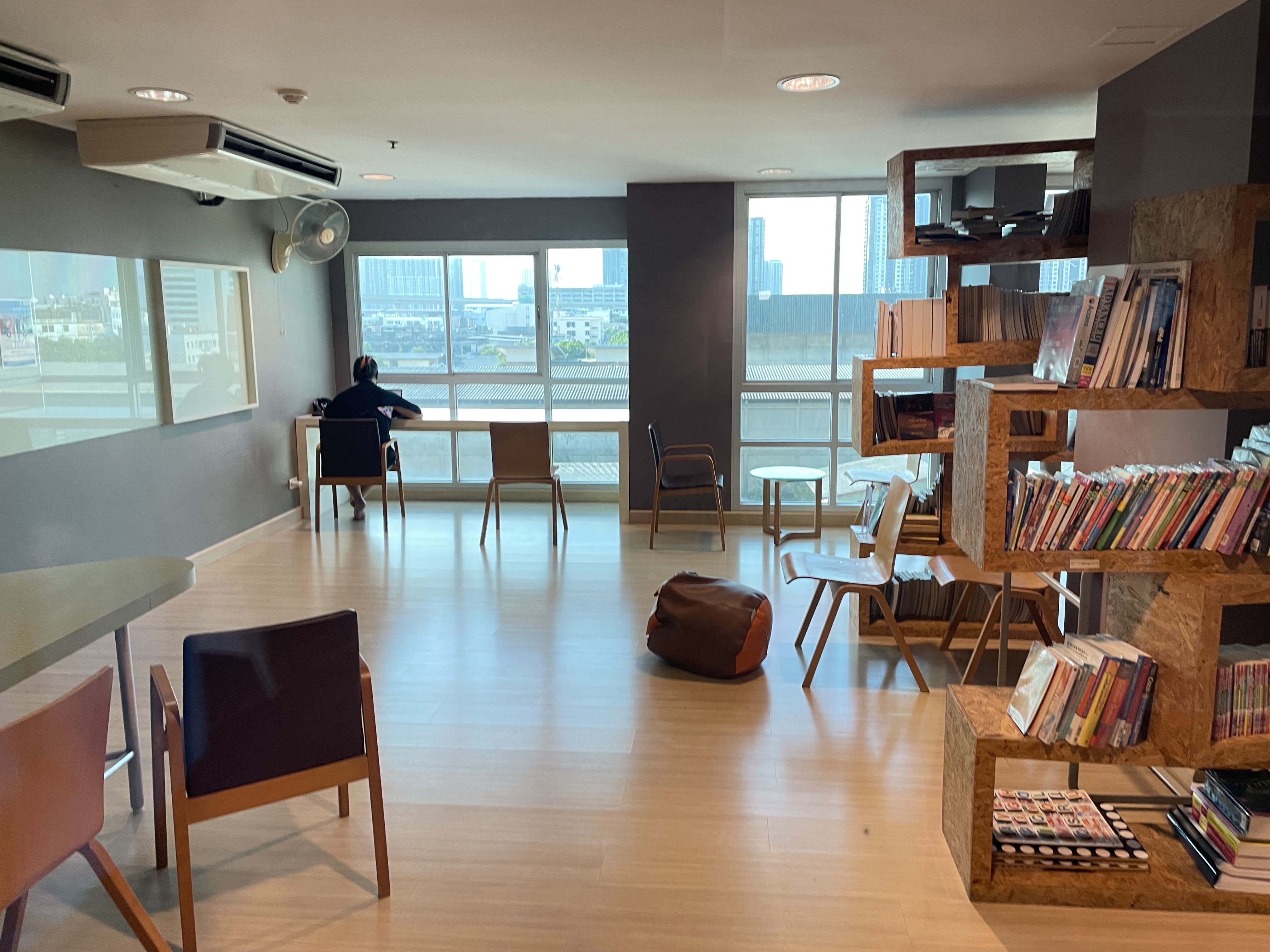 ประกาศฟรี! ซื้อ-ขาย-เช่า คอนโด บ้าน ทาวน์โฮม ที่ดิน และพื้นที่เชิงพาณิชย์ทั่วประเทศไทย ทุกทำเล ทุกงบประมาณ ไม่มีค่าใช้จ่าย ลงง่าย ขายไว เข้าถึงผู้ซื้อโดยตรง 12 010-IMG_5203-2.jpg