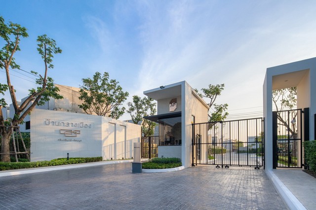 ประกาศฟรี! ซื้อ-ขาย-เช่า คอนโด บ้าน ทาวน์โฮม ที่ดิน และพื้นที่เชิงพาณิชย์ทั่วประเทศไทย ทุกทำเล ทุกงบประมาณ ไม่มีค่าใช้จ่าย ลงง่าย ขายไว เข้าถึงผู้ซื้อโดยตรง 4 482354pic3.jpg