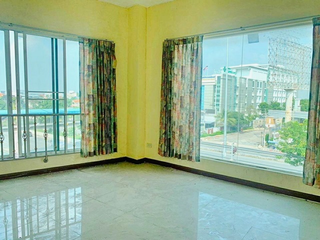 ประกาศฟรี! ซื้อ-ขาย-เช่า คอนโด บ้าน ทาวน์โฮม ที่ดิน และพื้นที่เชิงพาณิชย์ทั่วประเทศไทย ทุกทำเล ทุกงบประมาณ ไม่มีค่าใช้จ่าย ลงง่าย ขายไว เข้าถึงผู้ซื้อโดยตรง 3 182819pic2.jpg