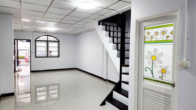 ประกาศฟรี! ซื้อ-ขาย-เช่า คอนโด บ้าน ทาวน์โฮม ที่ดิน และพื้นที่เชิงพาณิชย์ทั่วประเทศไทย ทุกทำเล ทุกงบประมาณ ไม่มีค่าใช้จ่าย ลงง่าย ขายไว เข้าถึงผู้ซื้อโดยตรง 3 182806pic2.jpg