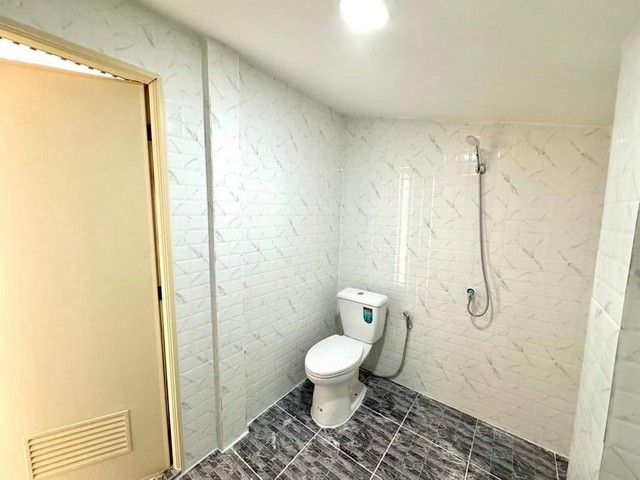 ประกาศฟรี! ซื้อ-ขาย-เช่า คอนโด บ้าน ทาวน์โฮม ที่ดิน และพื้นที่เชิงพาณิชย์ทั่วประเทศไทย ทุกทำเล ทุกงบประมาณ ไม่มีค่าใช้จ่าย ลงง่าย ขายไว เข้าถึงผู้ซื้อโดยตรง 5 280626pic4.jpg