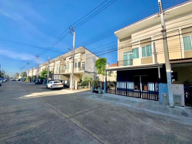 ประกาศฟรี! ซื้อ-ขาย-เช่า คอนโด บ้าน ทาวน์โฮม ที่ดิน และพื้นที่เชิงพาณิชย์ทั่วประเทศไทย ทุกทำเล ทุกงบประมาณ ไม่มีค่าใช้จ่าย ลงง่าย ขายไว เข้าถึงผู้ซื้อโดยตรง 4 482480pic3.jpg