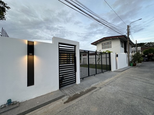 ประกาศฟรี! ซื้อ-ขาย-เช่า คอนโด บ้าน ทาวน์โฮม ที่ดิน และพื้นที่เชิงพาณิชย์ทั่วประเทศไทย ทุกทำเล ทุกงบประมาณ ไม่มีค่าใช้จ่าย ลงง่าย ขายไว เข้าถึงผู้ซื้อโดยตรง 3 482648pic2.jpg