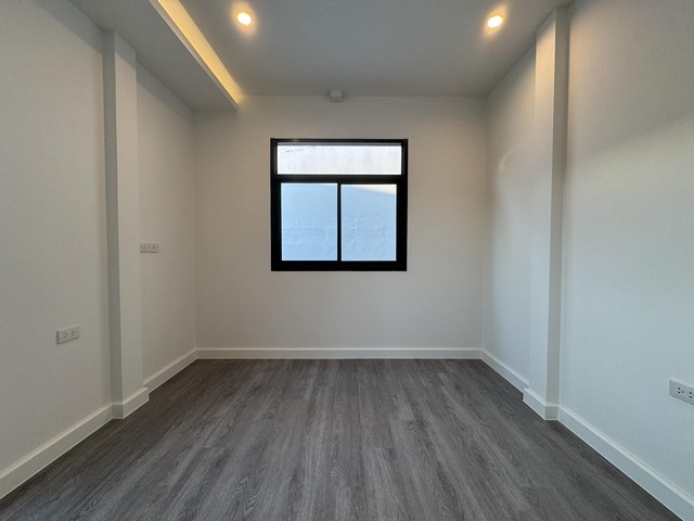 ประกาศฟรี! ซื้อ-ขาย-เช่า คอนโด บ้าน ทาวน์โฮม ที่ดิน และพื้นที่เชิงพาณิชย์ทั่วประเทศไทย ทุกทำเล ทุกงบประมาณ ไม่มีค่าใช้จ่าย ลงง่าย ขายไว เข้าถึงผู้ซื้อโดยตรง 4 482648pic3.jpg