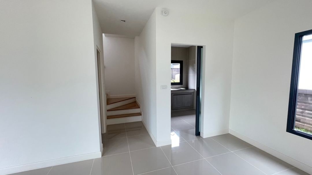 ประกาศฟรี! ซื้อ-ขาย-เช่า คอนโด บ้าน ทาวน์โฮม ที่ดิน และพื้นที่เชิงพาณิชย์ทั่วประเทศไทย ทุกทำเล ทุกงบประมาณ ไม่มีค่าใช้จ่าย ลงง่าย ขายไว เข้าถึงผู้ซื้อโดยตรง 5 183624pic4.jpg