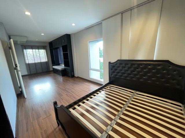 ประกาศฟรี! ซื้อ-ขาย-เช่า คอนโด บ้าน ทาวน์โฮม ที่ดิน และพื้นที่เชิงพาณิชย์ทั่วประเทศไทย ทุกทำเล ทุกงบประมาณ ไม่มีค่าใช้จ่าย ลงง่าย ขายไว เข้าถึงผู้ซื้อโดยตรง 3 482786pic2.jpg