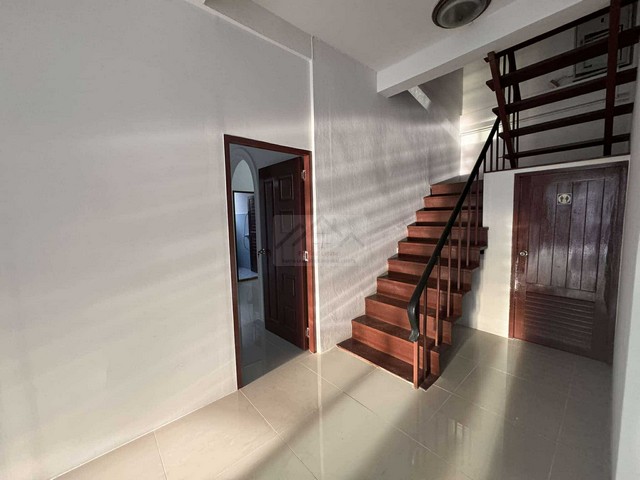 ประกาศฟรี! ซื้อ-ขาย-เช่า คอนโด บ้าน ทาวน์โฮม ที่ดิน และพื้นที่เชิงพาณิชย์ทั่วประเทศไทย ทุกทำเล ทุกงบประมาณ ไม่มีค่าใช้จ่าย ลงง่าย ขายไว เข้าถึงผู้ซื้อโดยตรง 5 482851pic4.jpg