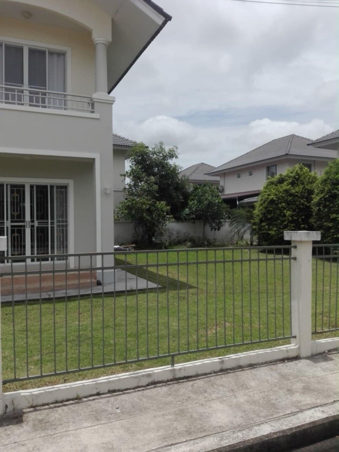 ประกาศฟรี! ซื้อ-ขาย-เช่า คอนโด บ้าน ทาวน์โฮม ที่ดิน และพื้นที่เชิงพาณิชย์ทั่วประเทศไทย ทุกทำเล ทุกงบประมาณ ไม่มีค่าใช้จ่าย ลงง่าย ขายไว เข้าถึงผู้ซื้อโดยตรง 3 184011pic2.jpg