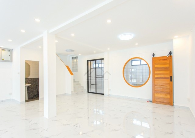 ประกาศฟรี! ซื้อ-ขาย-เช่า คอนโด บ้าน ทาวน์โฮม ที่ดิน และพื้นที่เชิงพาณิชย์ทั่วประเทศไทย ทุกทำเล ทุกงบประมาณ ไม่มีค่าใช้จ่าย ลงง่าย ขายไว เข้าถึงผู้ซื้อโดยตรง 4 482951pic3.jpg