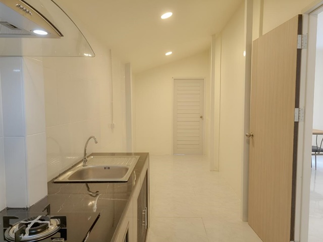 ประกาศฟรี! ซื้อ-ขาย-เช่า คอนโด บ้าน ทาวน์โฮม ที่ดิน และพื้นที่เชิงพาณิชย์ทั่วประเทศไทย ทุกทำเล ทุกงบประมาณ ไม่มีค่าใช้จ่าย ลงง่าย ขายไว เข้าถึงผู้ซื้อโดยตรง 5 184270pic4.jpg