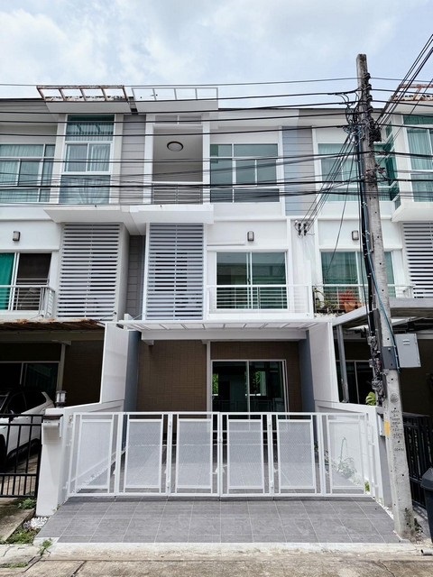 ประกาศฟรี! ซื้อ-ขาย-เช่า คอนโด บ้าน ทาวน์โฮม ที่ดิน และพื้นที่เชิงพาณิชย์ทั่วประเทศไทย ทุกทำเล ทุกงบประมาณ ไม่มีค่าใช้จ่าย ลงง่าย ขายไว เข้าถึงผู้ซื้อโดยตรง 5 483049pic4.jpg